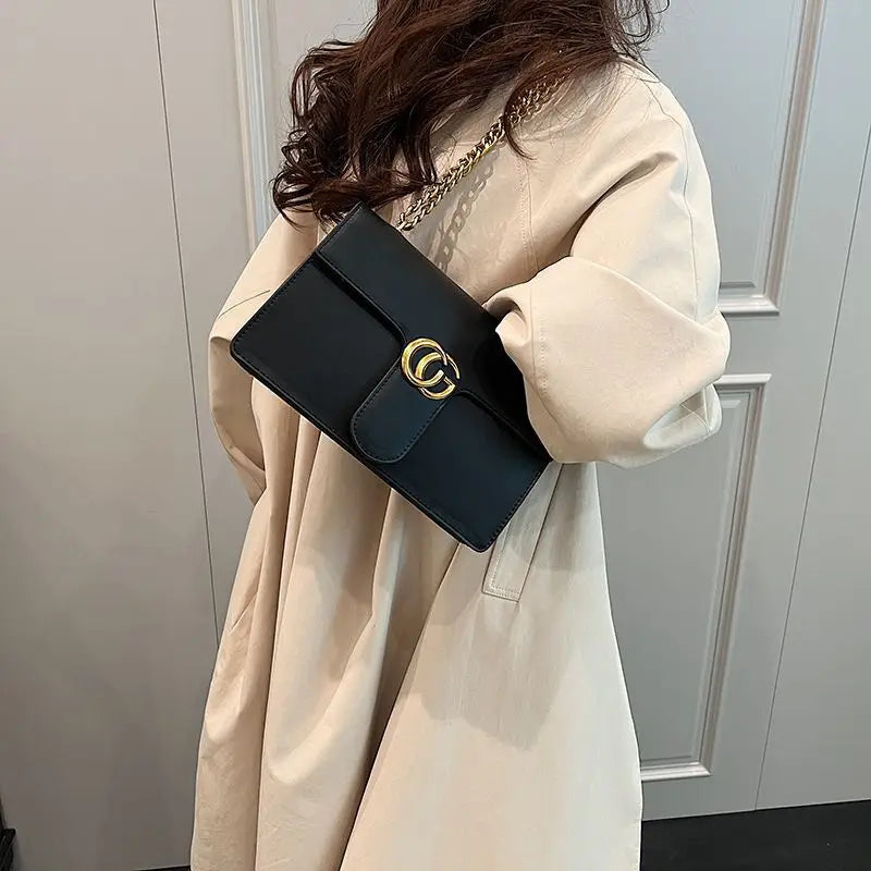 Luxury Women's Handbag - Versatile Chain Bag, designed for the modern women.