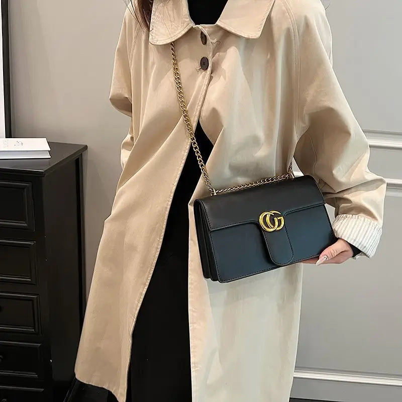 Luxury Women's Handbag - Versatile Chain Bag, designed for the modern women.