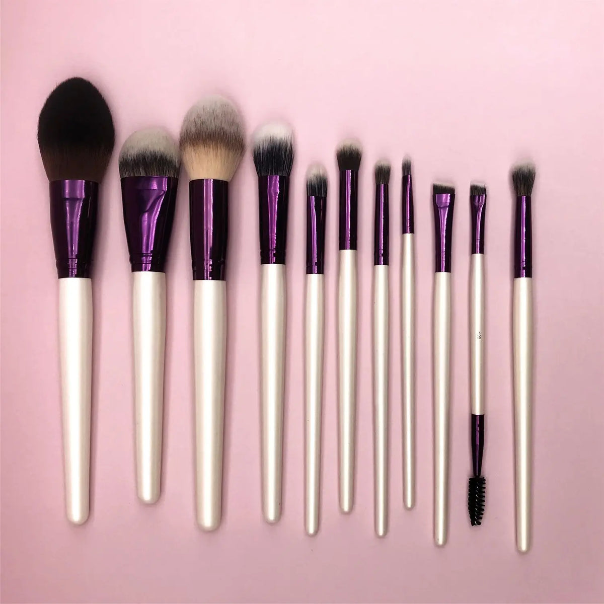 Soft Synthetic Makeup Brush Srt with Wooden Handles