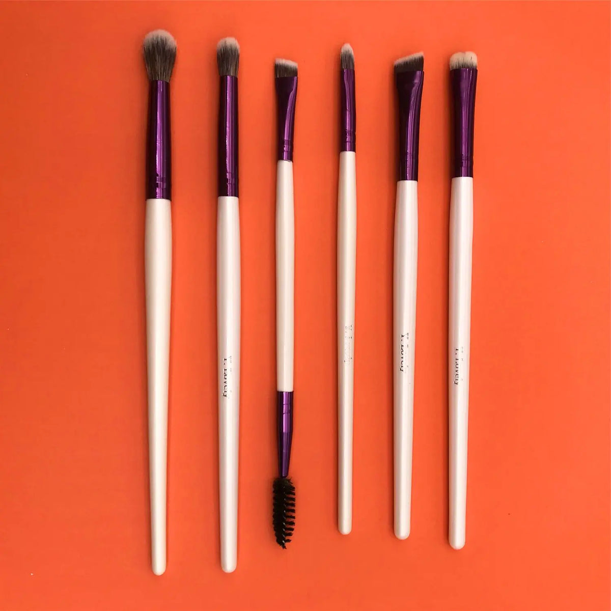 Soft Synthetic Makeup Brush Srt with Wooden Handles