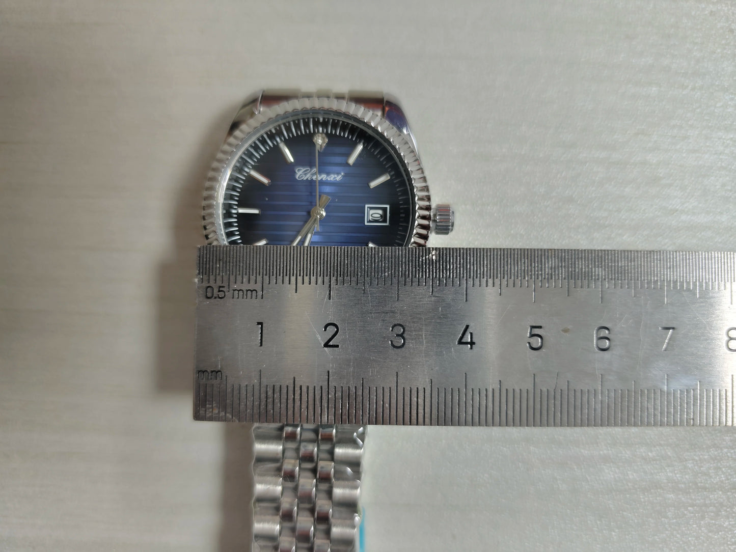 Men's Luxury Sport Watch- Date Display, Casual & Business Style
