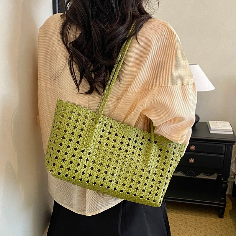 Women's Woven Shoulder Bag - Luxury Designer Tote Purse Handbag