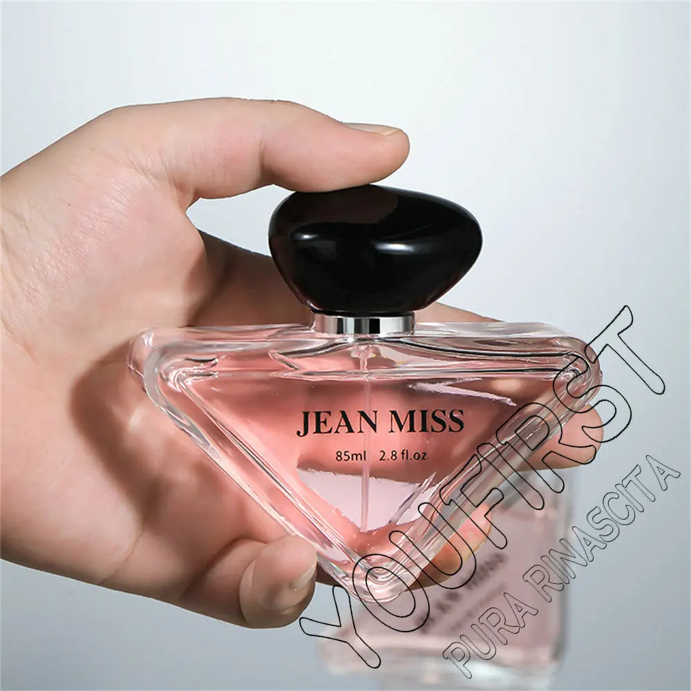Luxury Women's Perfume -Experience the luxury sophistication of our  85ml Fragrance Spray for Women.