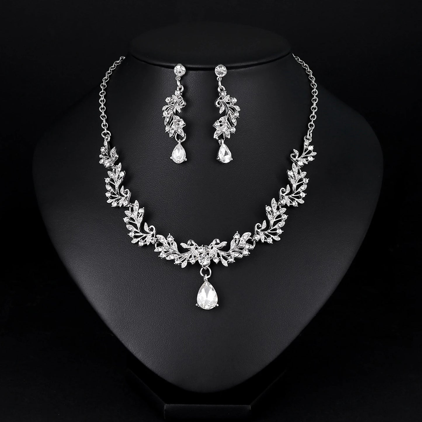 Luxury Pearl & Rhinestone Bridal Jewelry Set - Necklace & Earrings