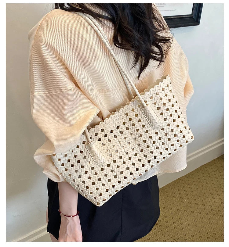 Women's Woven Shoulder Bag - Luxury Designer Tote Purse Handbag