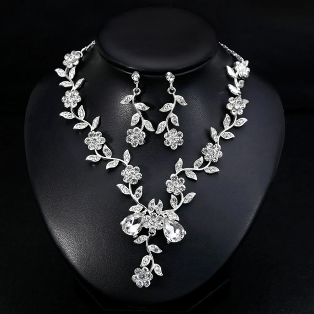 Luxury Pearl & Rhinestone Bridal Jewelry Set - Necklace & Earrings