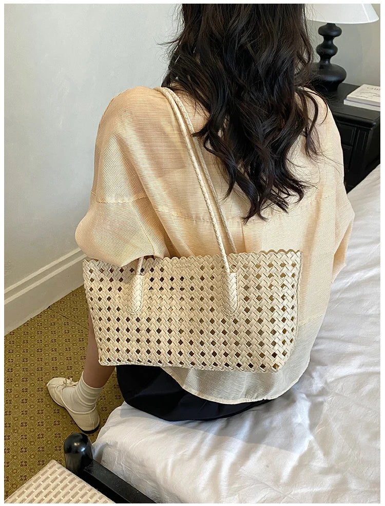 Women's Woven Shoulder Bag - Luxury Designer Tote Purse Handbag